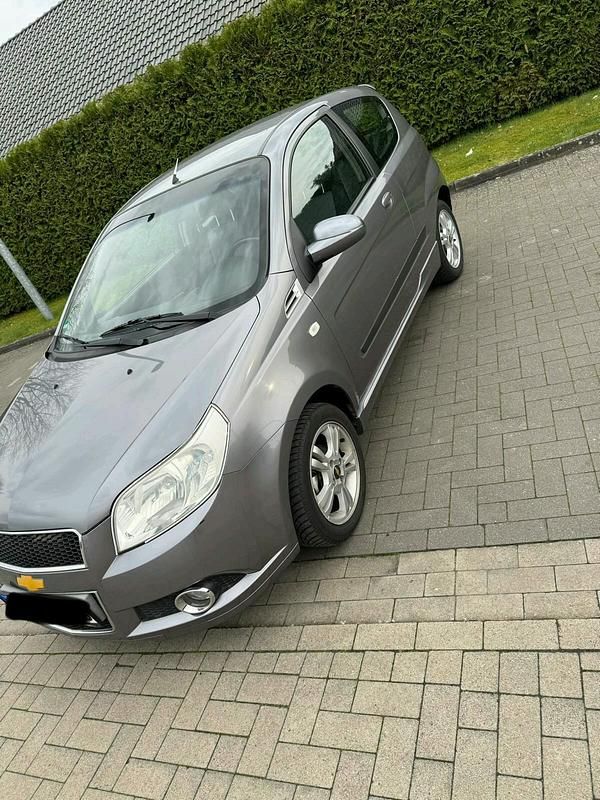 Gebraucht Chevrolet Aveo 2009 Grau Limousine