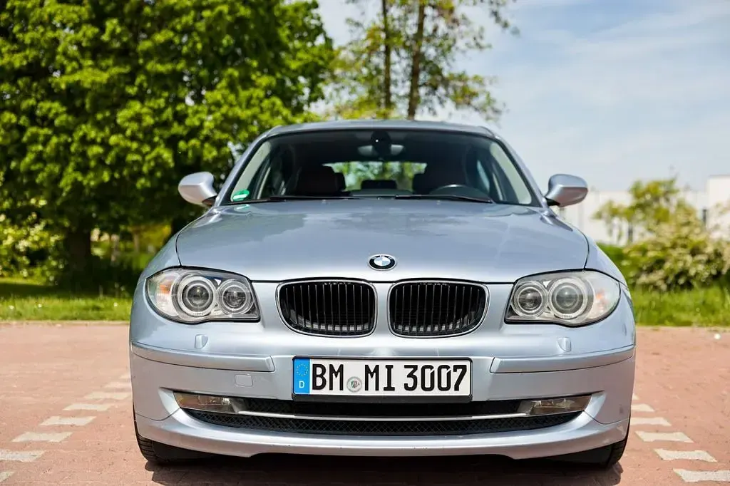 Gebraucht BMW 116 Performance 122 PS (89 kW) 2011 Blau Kleinwagen
