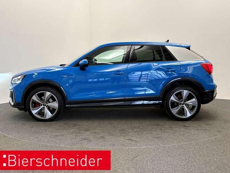 Gebraucht Audi Q2 Ambiente 150 PS (110 kW) 2022 Blau SUV