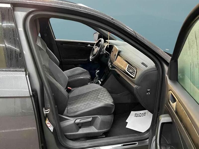 Second-hand VW T-Roc 150 CP (110 kW) 2023 Gri SUV