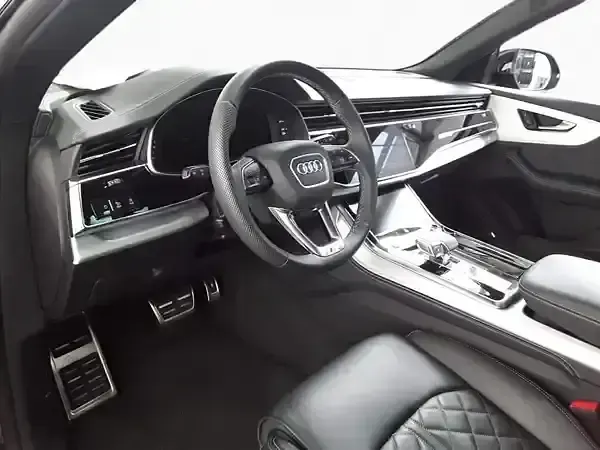 Usata Audi Q8 Ambiente 286 CV (210 kW) 2025 Nero SUV