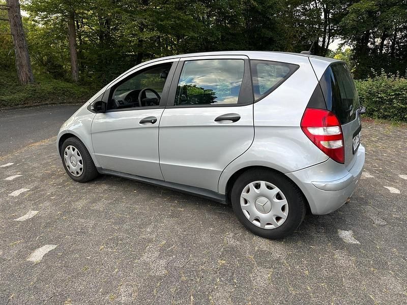 Gebraucht Mercedes A160 82 PS (60 kW) 2008 Silber Limousine