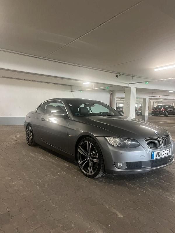 Grau Gebraucht 2007 BMW 325 Cabriolet Cabrio | 5.799 € (Teuer) - Bild 1/4
