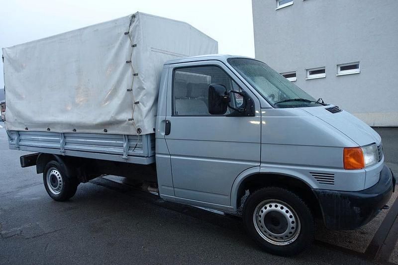 Gebraucht VW T4 68 PS (50 kW) 1996 Grau Van