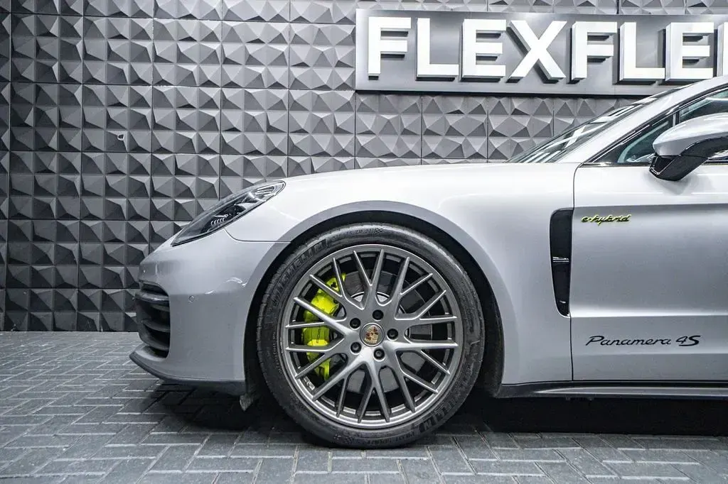 Gebraucht Porsche Panamera 4S 441 PS (324 kW) 2021 Silber Kleinwagen