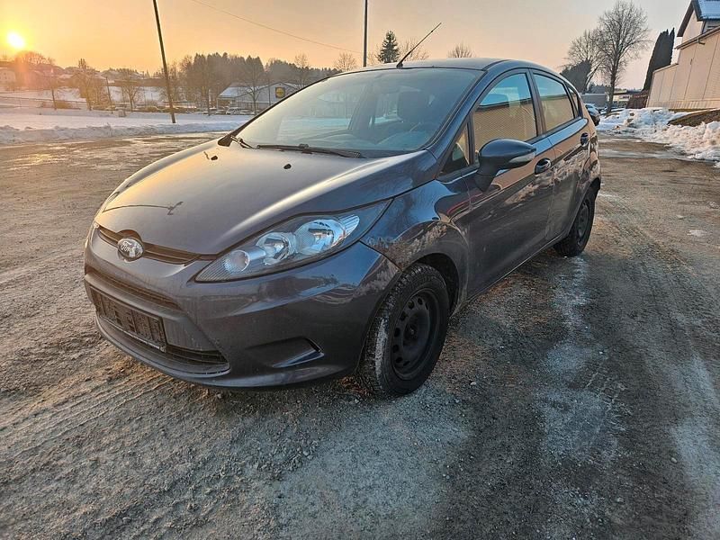 Gebraucht Ford Fiesta 90 PS (66 kW) 2010 Blau Kleinwagen