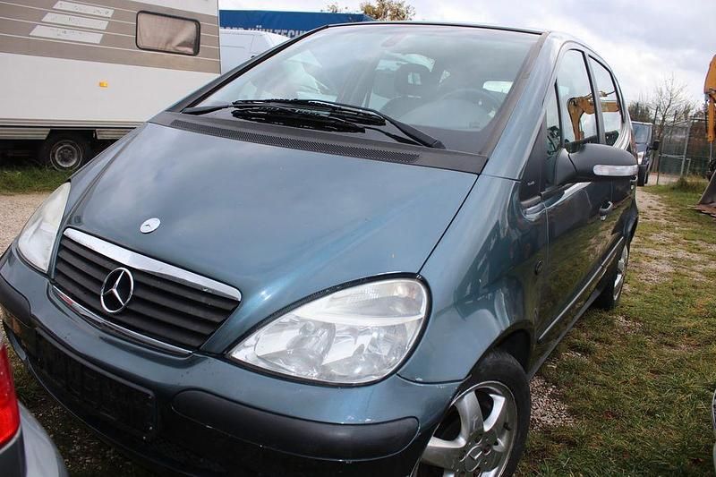 Grau Gebraucht 2004 Mercedes A170 Classic Van / Kleinbus | 550 € (Superpreis) - Bild 1/4