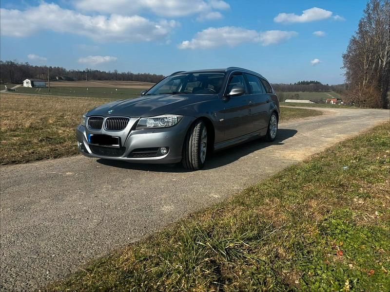 Usata BMW 330 245 CV (180 kW) 2012 Argento Station wagon