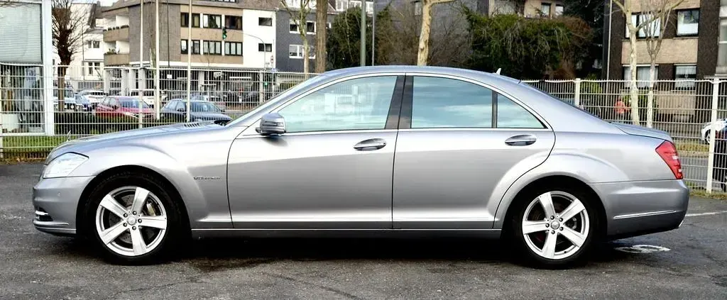 Gebraucht Mercedes S500 435 PS (319 kW) 2012 Silber Limousine