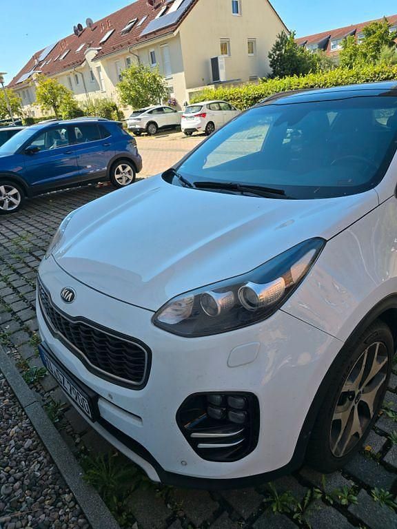 Weiß Gebraucht 2017 Kia Sportage GT-Line SUV | 14.800 € (Fairer Preis) - Bild 1/4