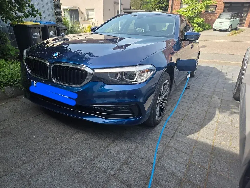 Gebraucht BMW 530e iPerformance 252 PS (185 kW) 2020 Blau Limousine