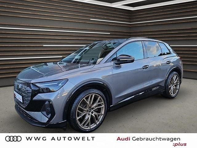 Taifungrau metallic Gebraucht 2022 Audi Q4 e-tron Ambiente SUV | 29.980 € (Etwas zu teuer) - Bild 1/4
