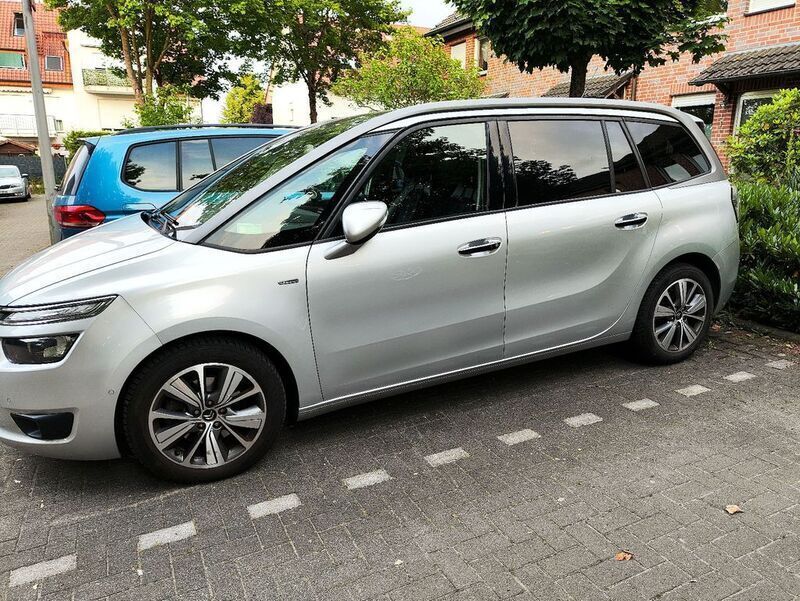 Silber Gebraucht 2014 Citroën Grand C4 Picasso Van / Kleinbus | 8.200 € (Superpreis) - Bild 1/4