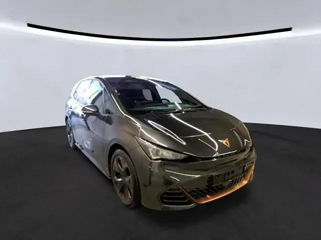 Gebraucht Cupra Born 169 kW (231 PS) 2024 Quasargrau Kleinwagen