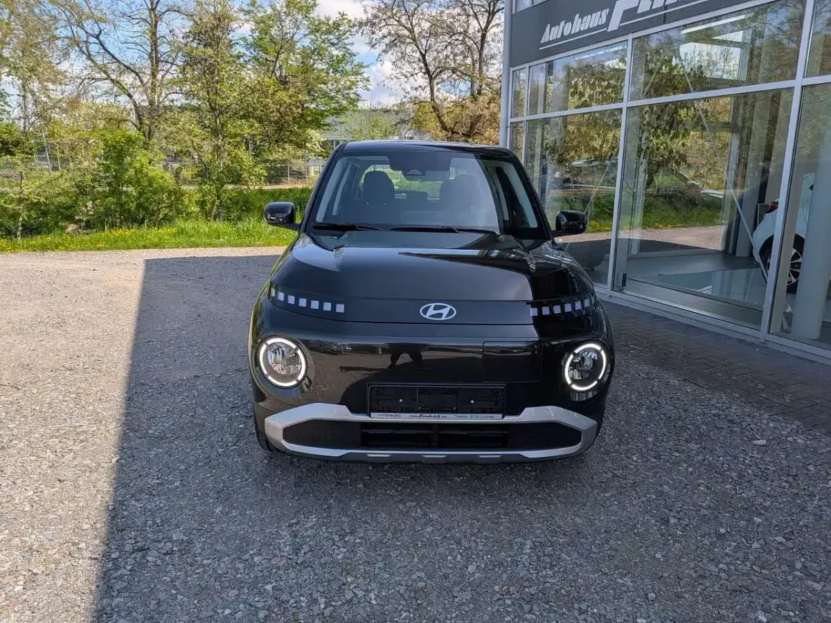 Neu Hyundai Inster 71 kW (97 PS) 2026 Abyss black / mic Kleinwagen