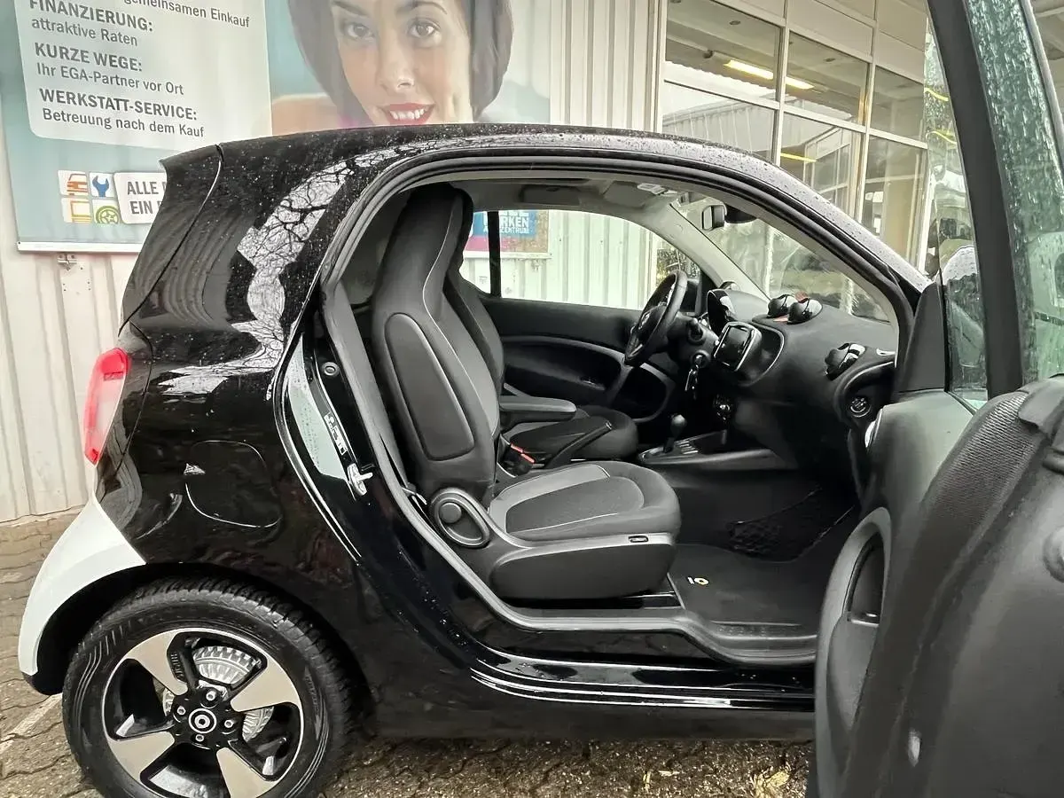 Gebraucht Smart ForTwo Electric Drive Exclusive 60 kW (82 PS) 2023 Weiß