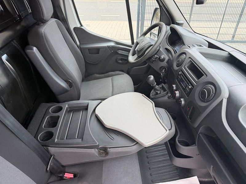 Gebraucht Renault Master 131 PS (96 kW) 2019 Weiß Van / Kleinbus