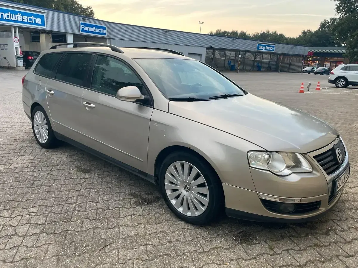 Gebraucht VW Passat 140 PS (102 kW) 2006 Gold Kombi