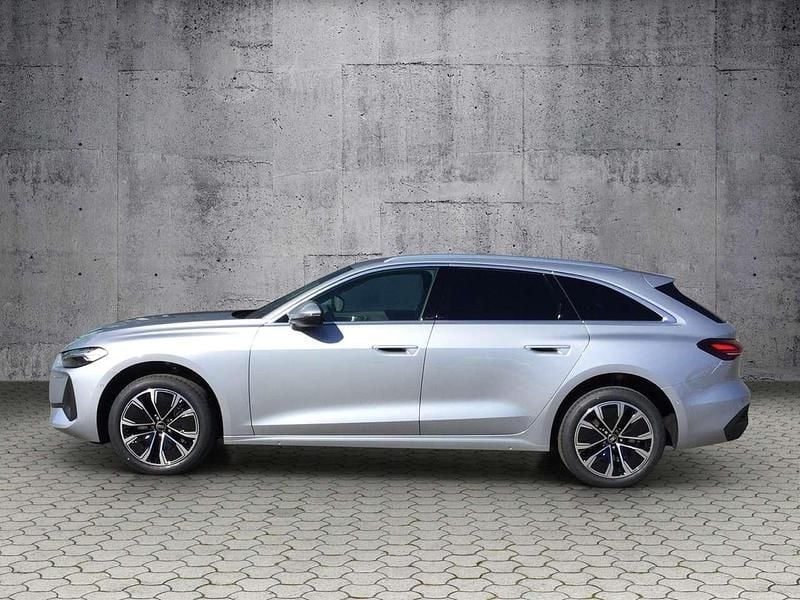 Gebraucht Audi A5 Sport 204 PS (150 kW) 2025 Silber Kombi