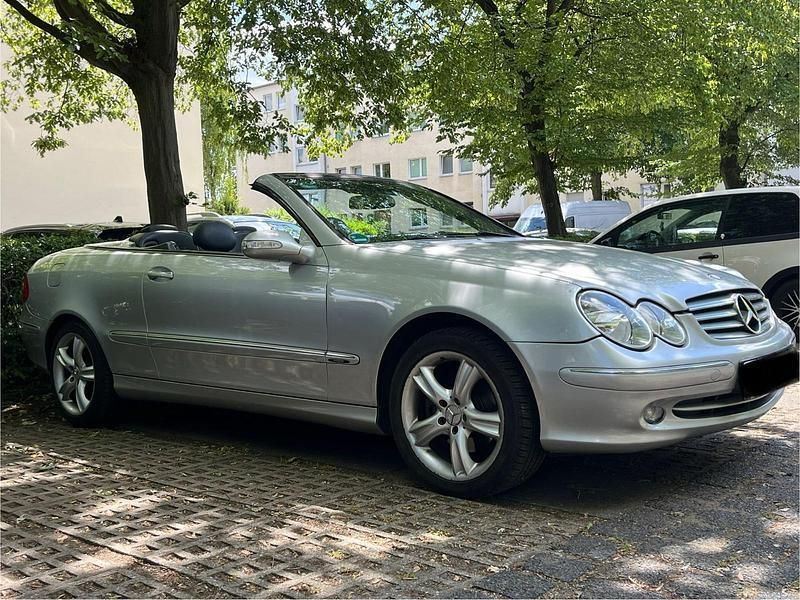 Silber Gebraucht 2006 Mercedes CLK200 Cabrio | 3.750 € (Guter Preis) - Bild 1/4