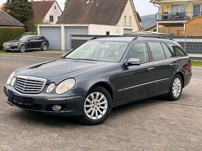 Gebraucht Mercedes 220 170 PS (125 kW) 2008 Grau Kombi