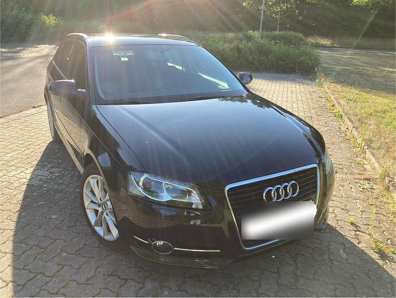 Schwarz Gebraucht 2012 Audi A3 Kleinwagen | 9.000 € (Etwas zu teuer) - Bild 1/4