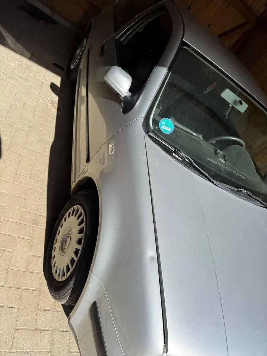 Gebraucht VW Golf IV Basis 75 PS (55 kW) 2001 Grau Limousine