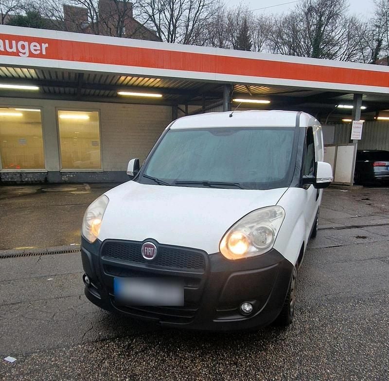 Gebraucht Fiat Doblò 110 PS (80 kW) 2014 Weiß Van / Kleinbus