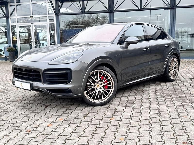Grau Gebraucht 2023 Porsche Cayenne GTS SUV | 108.300 € (Fairer Preis) - Bild 1/4