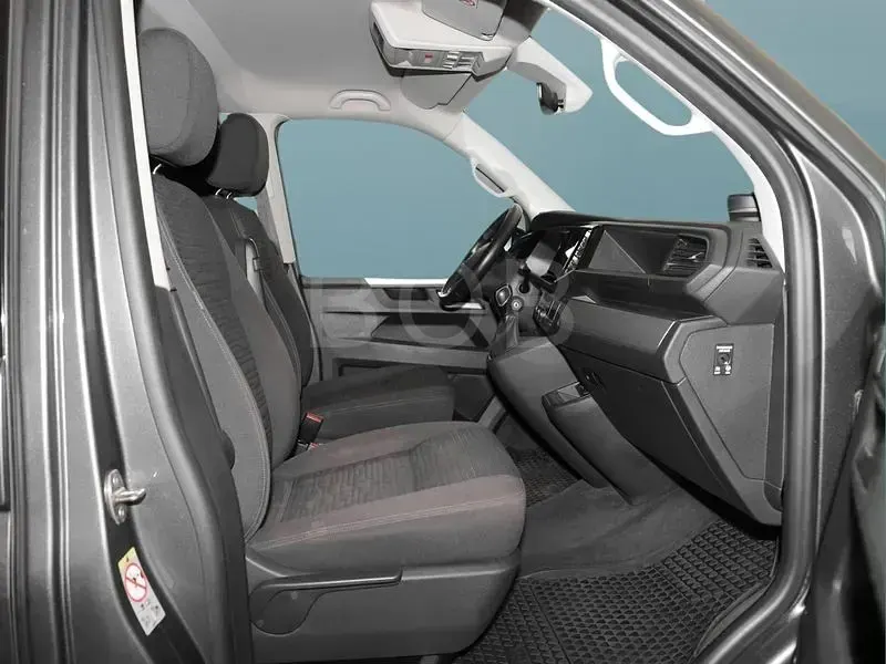 Używany VW Multivan 204 KM (150 kW) 2021 Szary Minivan