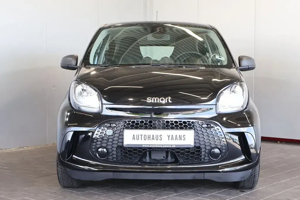 Gebraucht Smart ForFour Electric Drive 60 kW (82 PS) 2020 Schwarz Limousine