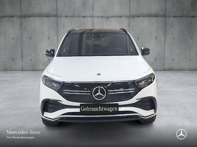 Weiß Gebraucht 2023 Mercedes EQA300 AMG SUV | 39.890 € (Etwas zu teuer) - Bild 1/4