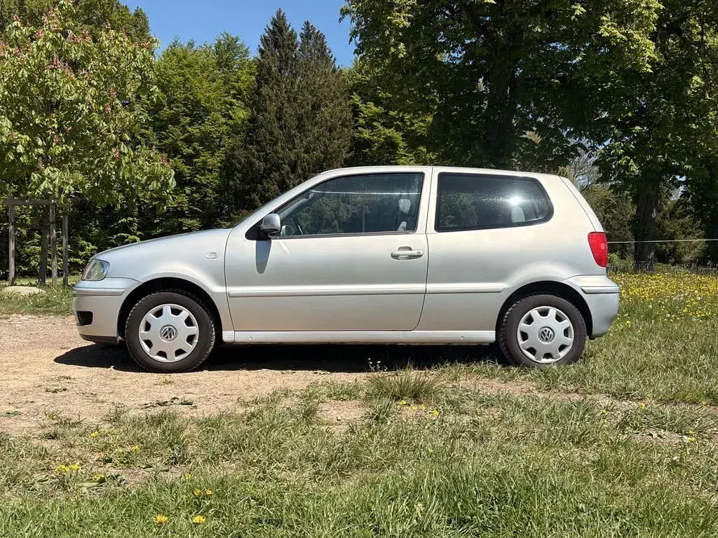 Gebraucht VW Polo 60 PS (44 kW) 2000 Silber Kleinwagen
