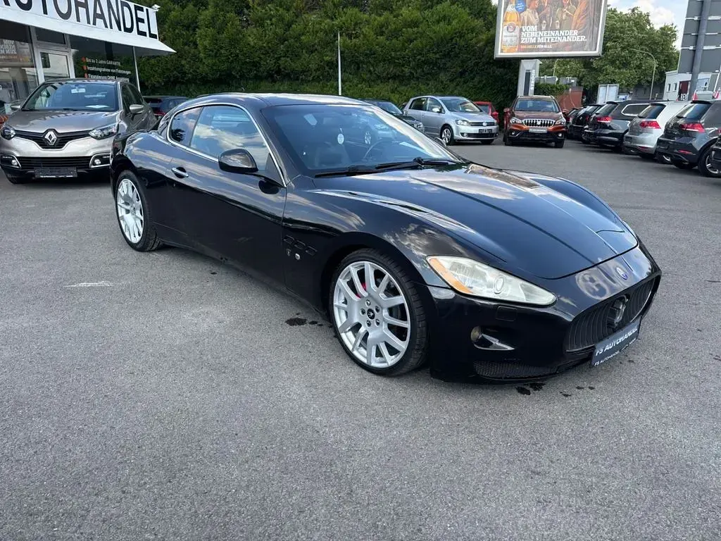 Gebraucht Maserati Granturismo 405 PS (297 kW) 2008 Schwarz Coupé