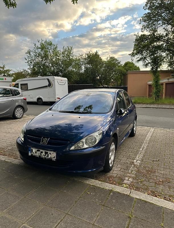 Blau Gebraucht 2002 Peugeot 307 Kleinwagen | 850 € (Guter Preis) - Bild 1/4