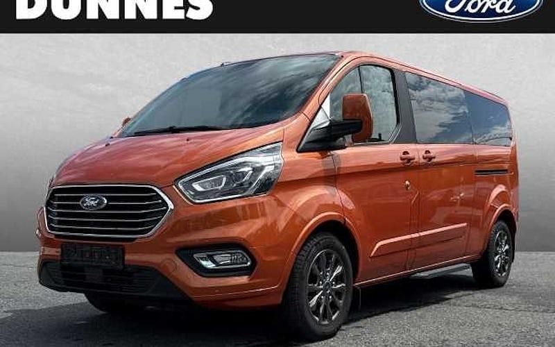 Hokkaidoorange metallic Gebraucht 2023 Ford Tourneo Titanium X Kombi | 40.900 € (Fairer Preis) - Bild 1/4