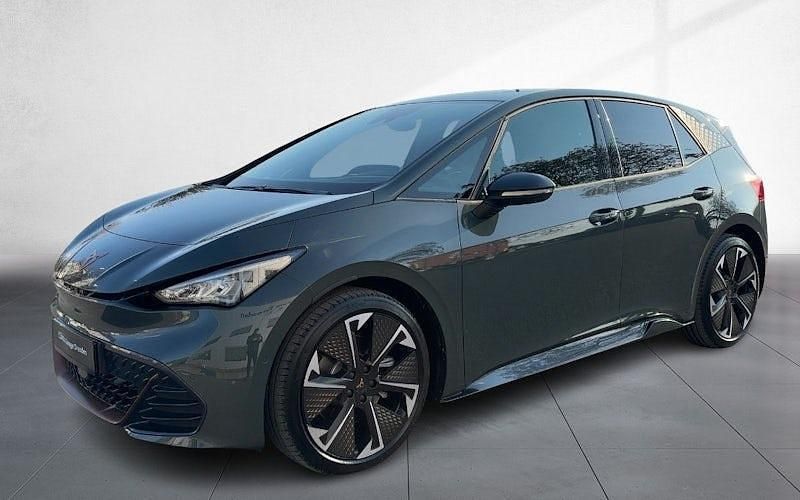 Neu Cupra Born VZ2 239 kW (326 PS) 2026 Dark forest metallic Kleinwagen