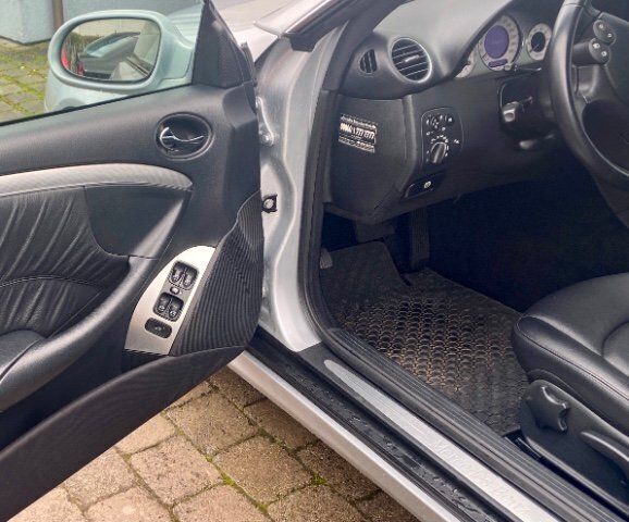 Gebraucht Mercedes CLK280 231 PS (169 kW) 2009 Silber Coupé