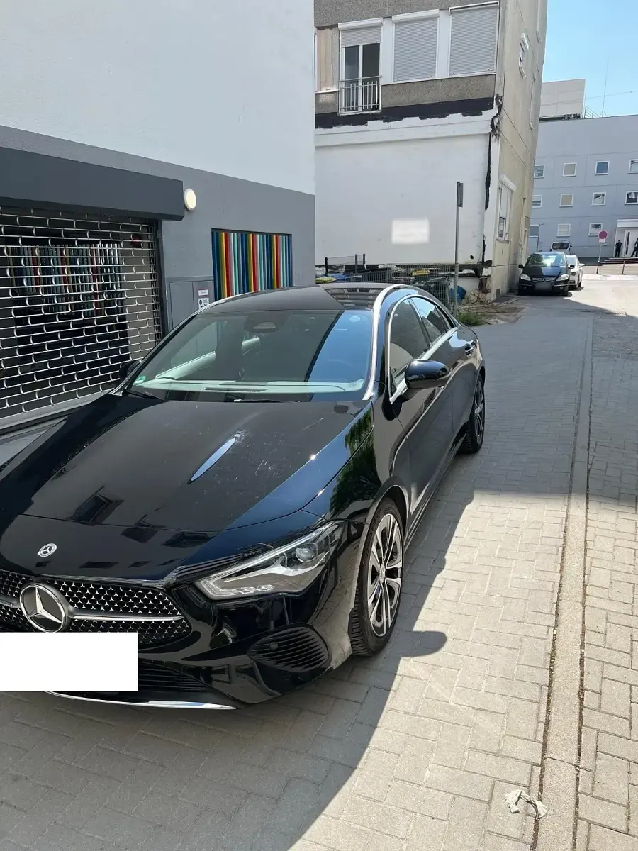 Gebraucht Mercedes CLA200 Progressive 163 PS (119 kW) 2023 Schwarz Coupé