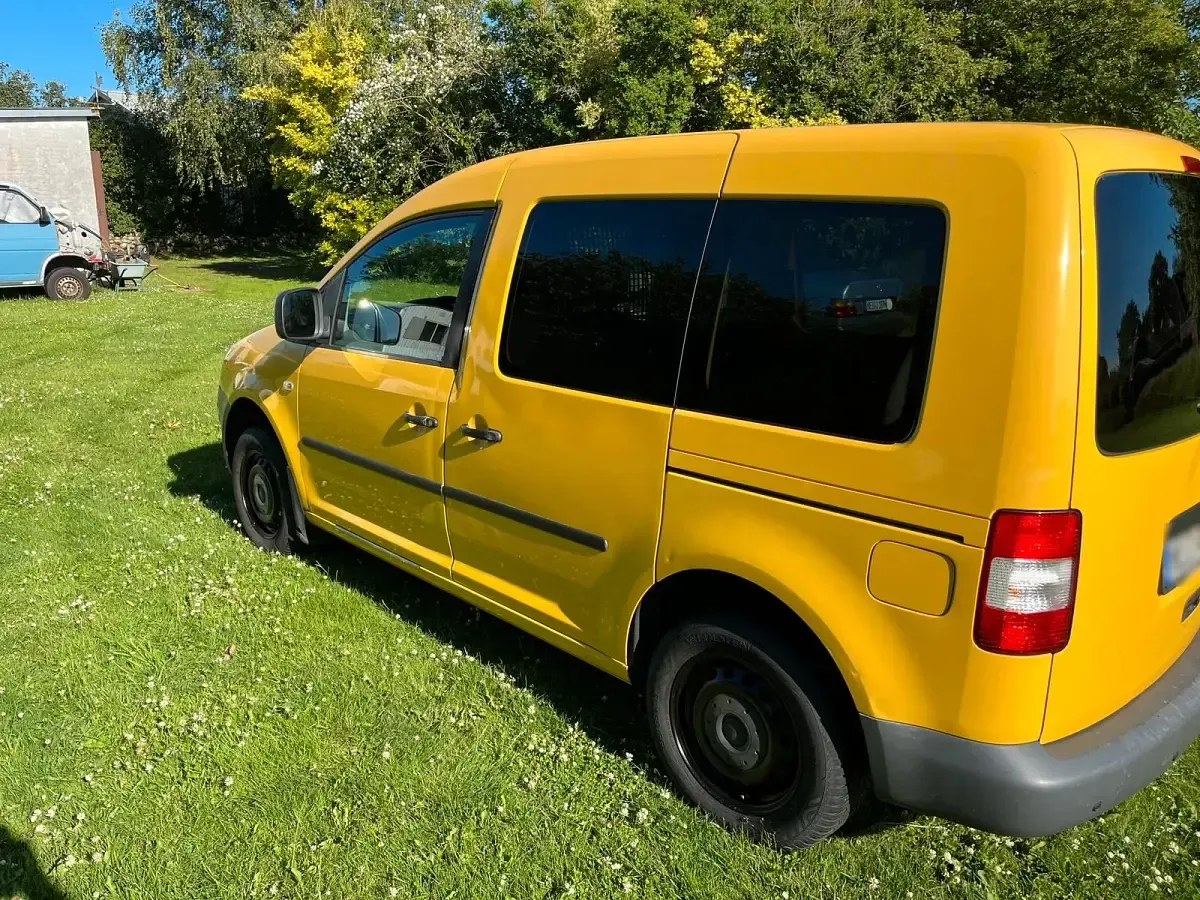 Gebraucht VW Caddy 69 PS (50 kW) 2007 Gelb Van / Kleinbus