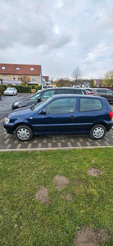 Gebraucht VW Polo 50 PS (36 kW) 2001 Blau Kleinwagen