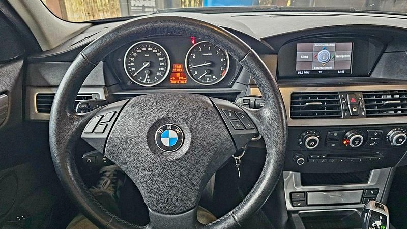 Gebraucht BMW 520 170 PS (125 kW) 2009 Schwarz Limousine