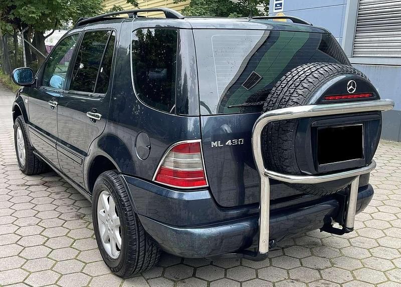 Gebraucht Mercedes ML430 272 PS (200 kW) 2000 Blau SUV