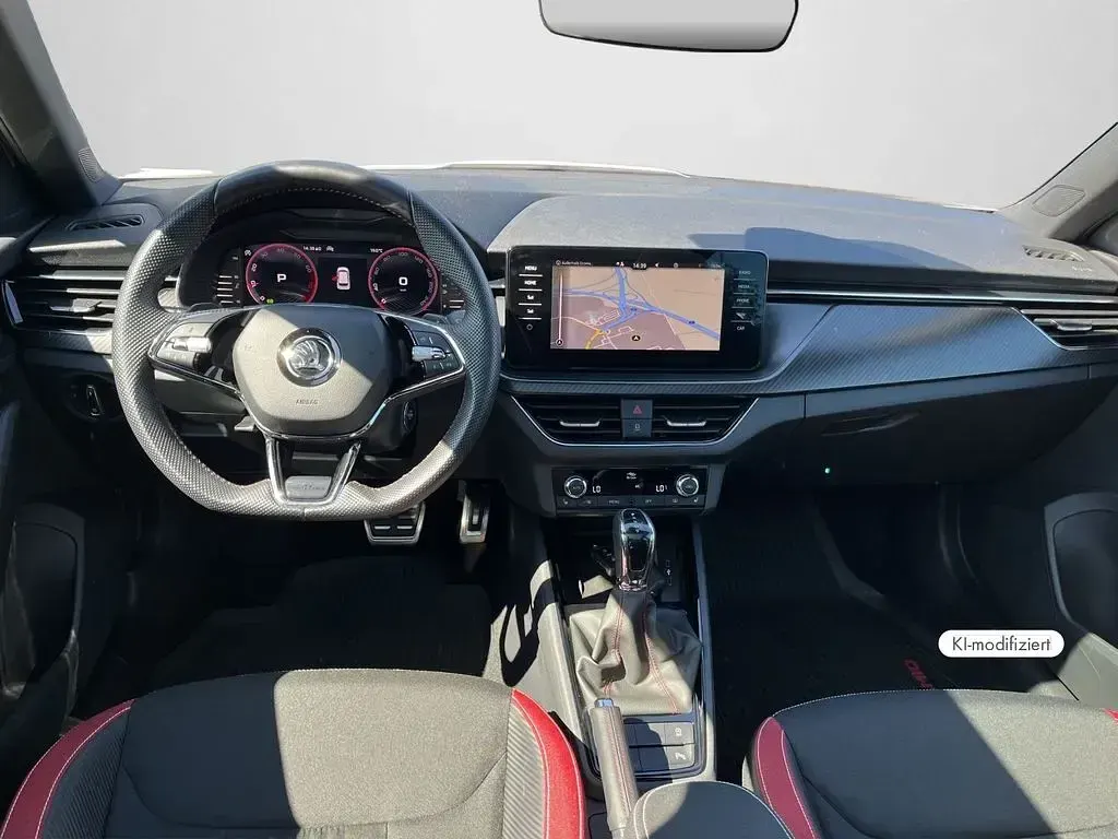 Gebraucht Skoda Kamiq Monte Carlo 110 PS (80 kW) 2022 Candyweiß SUV
