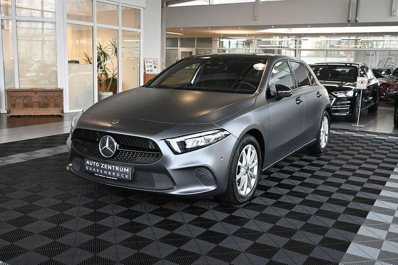 Gebraucht Mercedes A220 Progressive 190 PS (139 kW) 2019 Silber Limousine