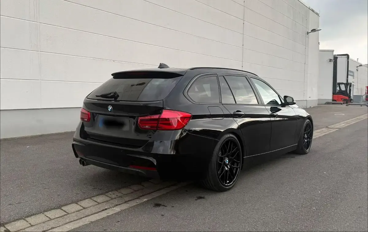 Brugt BMW 320 Performance 190 HK (139 kW) 2018 Sort Stationcar