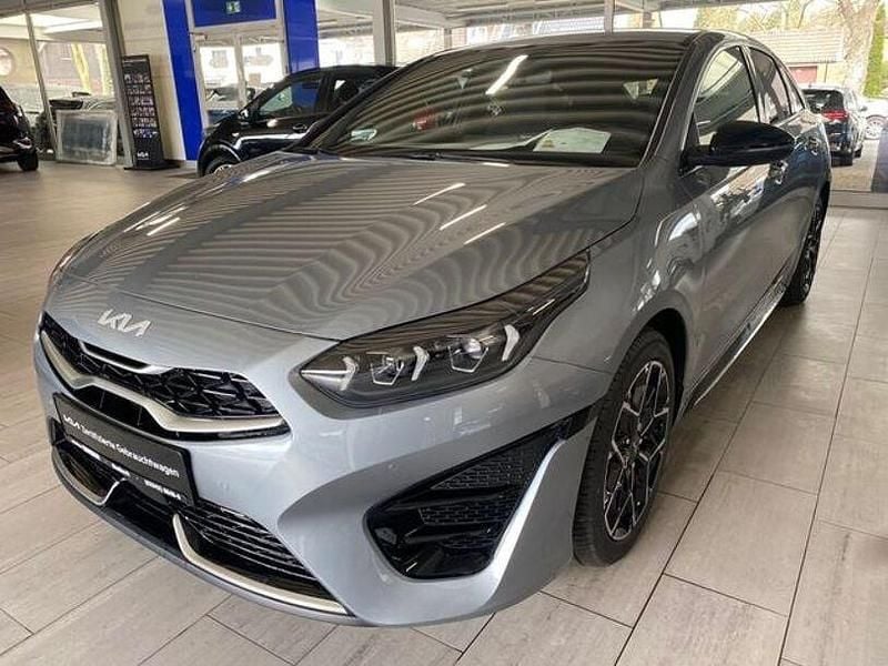 Neu Kia ProCeed GT-Line 140 PS (102 kW) 2025 (css) lunar silver m Kleinwagen