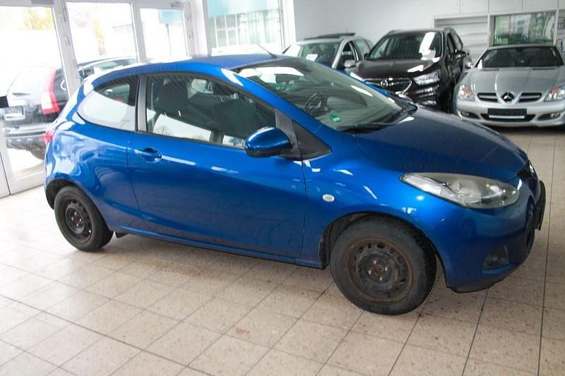 Gebraucht Mazda 2 Inclusive 86 PS (63 kW) 2008 Blau Kleinwagen
