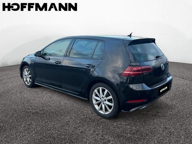 Gebraucht VW Golf VII Highline 150 PS (110 kW) 2019 Deep black pearlescent Limousine