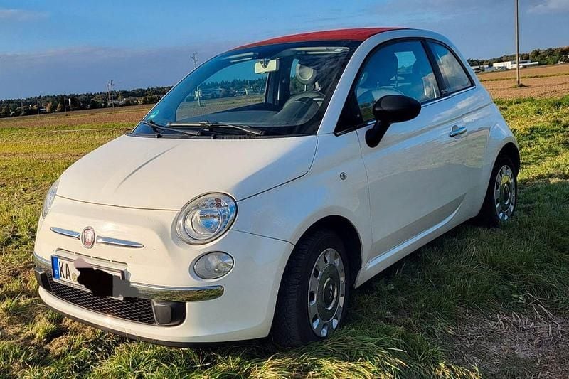 Weiß Gebraucht 2011 Fiat 500C Pop Cabrio | 3.700 € (Guter Preis) - Bild 1/4